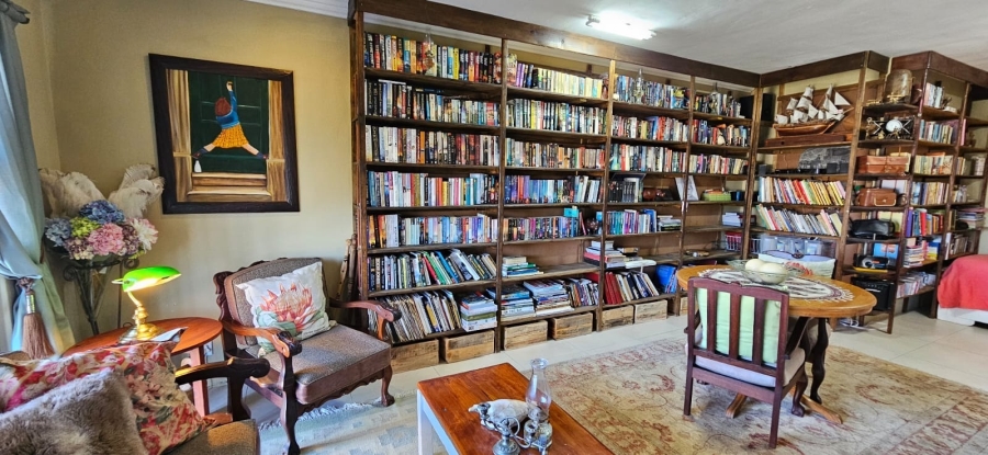 6 Bedroom Property for Sale in Franskraal Western Cape